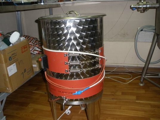 bak-50l-s-nagrevom